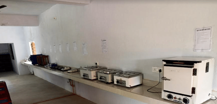 HGEA College of Pharmacy Bokaro Labs photo 6